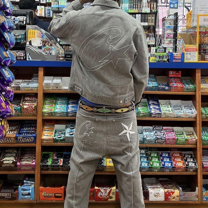 Corteiz Grau Denim Set: Hochwertige Streetwear für Exklusiven Urbanen Style