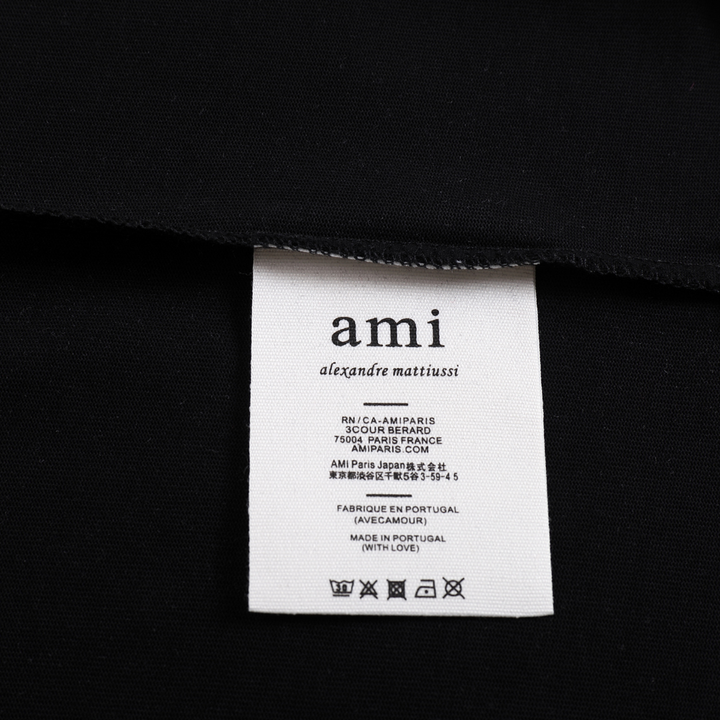 AMI Paris Unisex T-Shirt – Hochwertige Baumwolle, Herz-Logo, Französischer Stil