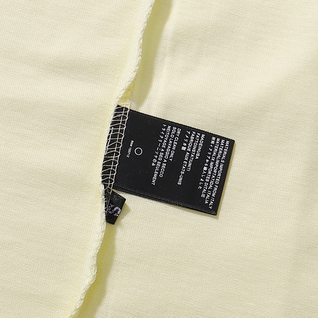 Luxuriöses Amiri T-Shirt: Avantgardistischer Rock & Roll LA Street Style Design