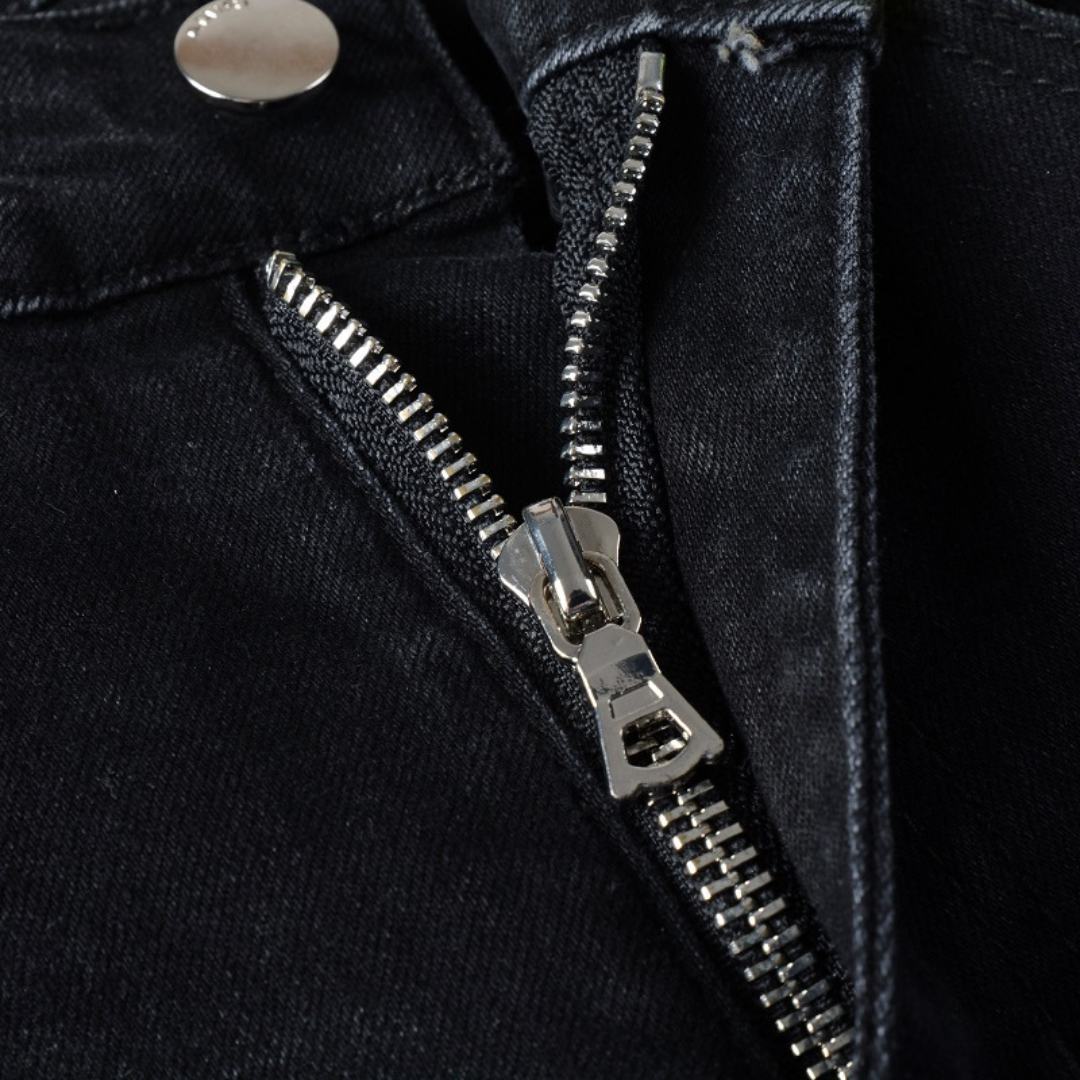 Amiri Slim Fit Designer Jeans für Herren mit Blauen Sternen Patches
