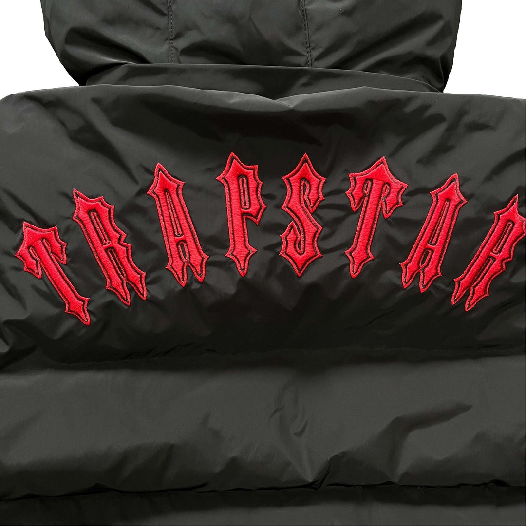Stylische Trapstar Irongate Kapuzenjacke Rot – Urbaner Streetwear Style für Herren