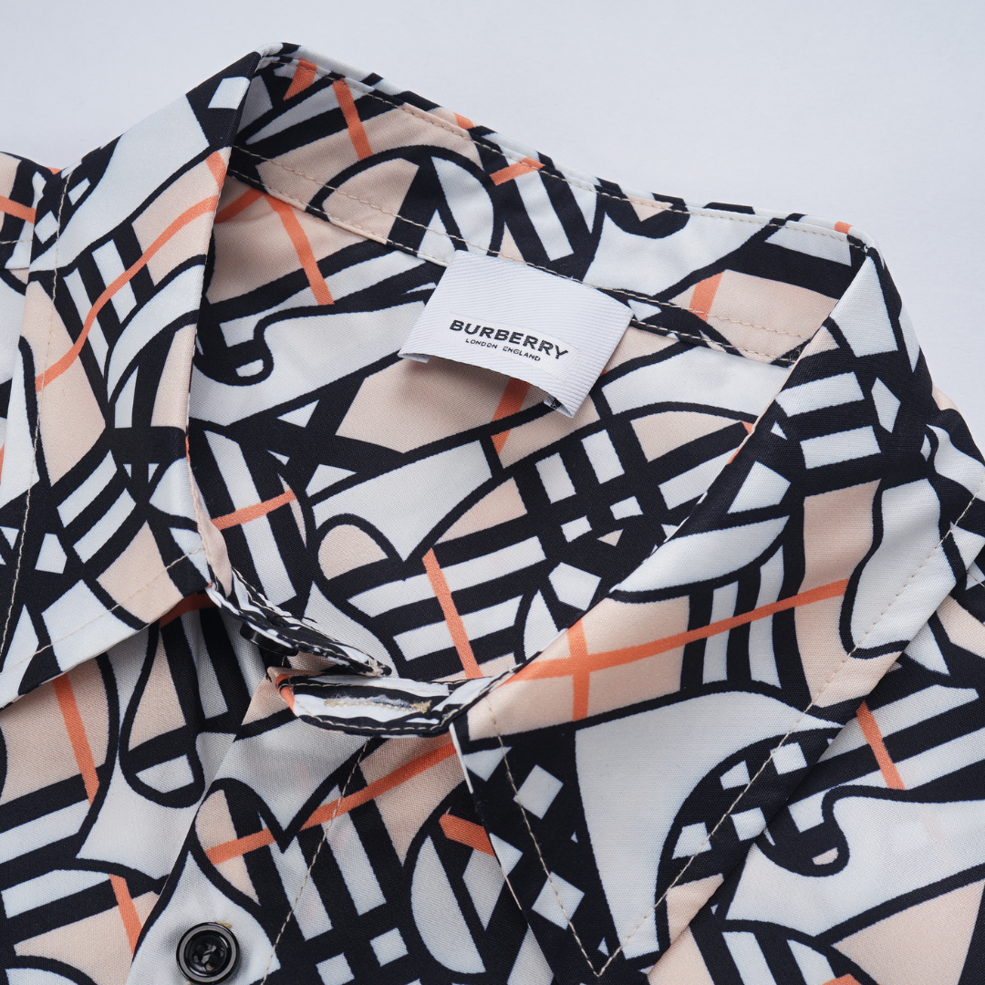 Luxuriöses Burberry Karo Kurzset Herren – Stilvoller Sommer-Zweiteiler aus Baumwolle