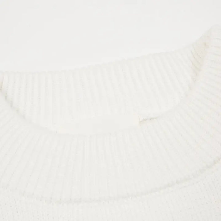 Eleganter AMI Paris Pullover: Zeitloses Design, Hohe Qualität, Vielseitiger Parisianer Stil
