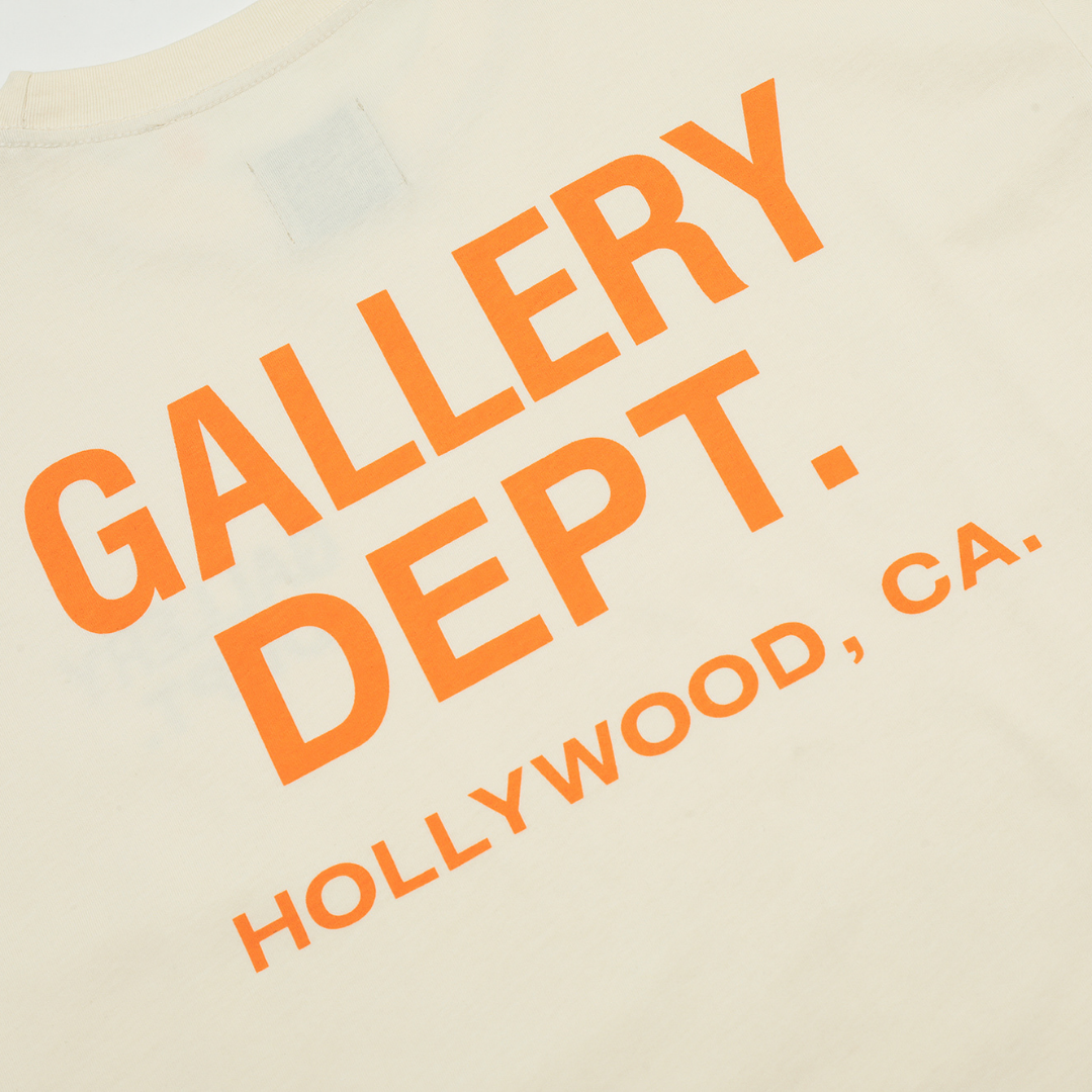Gallery Dept. Original Handgefertigtes Künstler-T-Shirt - Einzigartiges Streetwear Baumwoll-Design