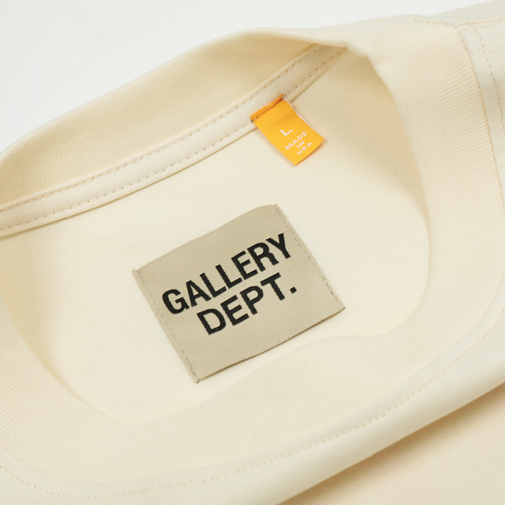 Gallery Dept. Original Handgefertigtes Künstler-T-Shirt - Einzigartiges Streetwear Baumwoll-Design