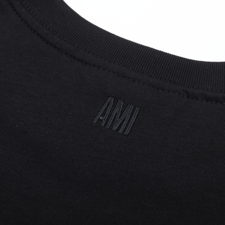 AMI Paris Herz-Logo T-Shirt - Premium Baumwolle, Bequem, Stilvoll für Unisex