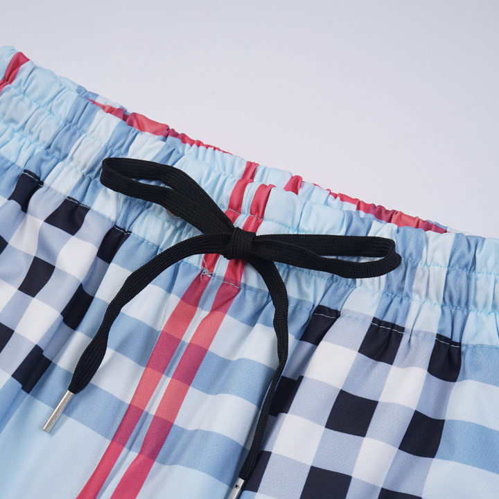 Luxuriöse Burberry Karo-Shorts für Herren – Stilvoll, Bequem, Hochwertige Baumwolle
