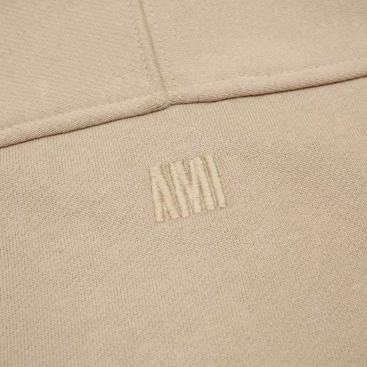 Luxuriöser AMI Paris Marken Hoodie: Premium Qualität, Zeitloses Design & Hoher Komfort