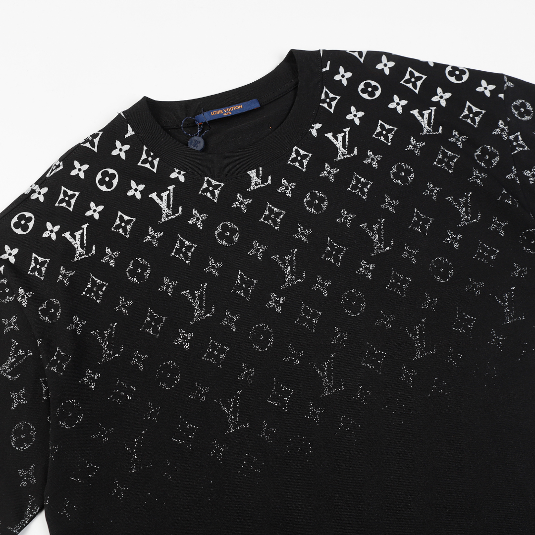 Luxuriöses Louis Vuitton T-Shirt: Ikonisches Design, Premium-Qualität, Bequem