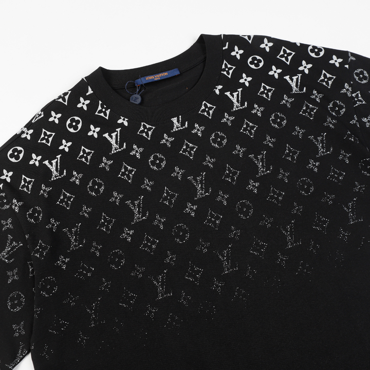 Luxuriöses Louis Vuitton T-Shirt: Ikonisches Design, Premium-Qualität, Bequem