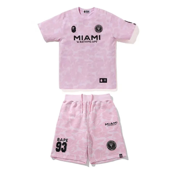 Stylisches BAPE Miami Streetwear Set: T-Shirt & Shorts für angesagte Looks