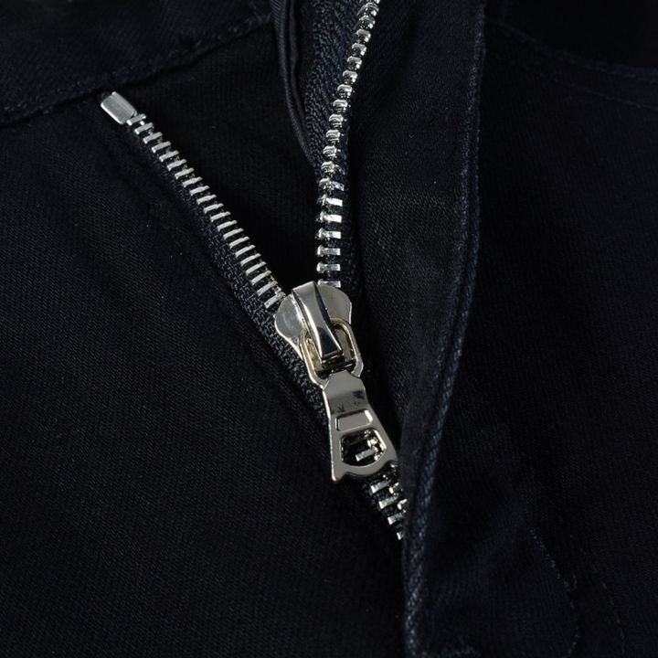 Amiri Luxus Schwarze Camouflage Jeans für Männer – Stylisch, Robust & Exklusiv