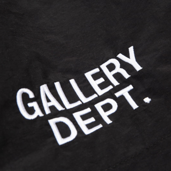 Exklusives Gallery Dept. Kunst Streetwear Shorts Set – Handbemalt, Oversized Passform