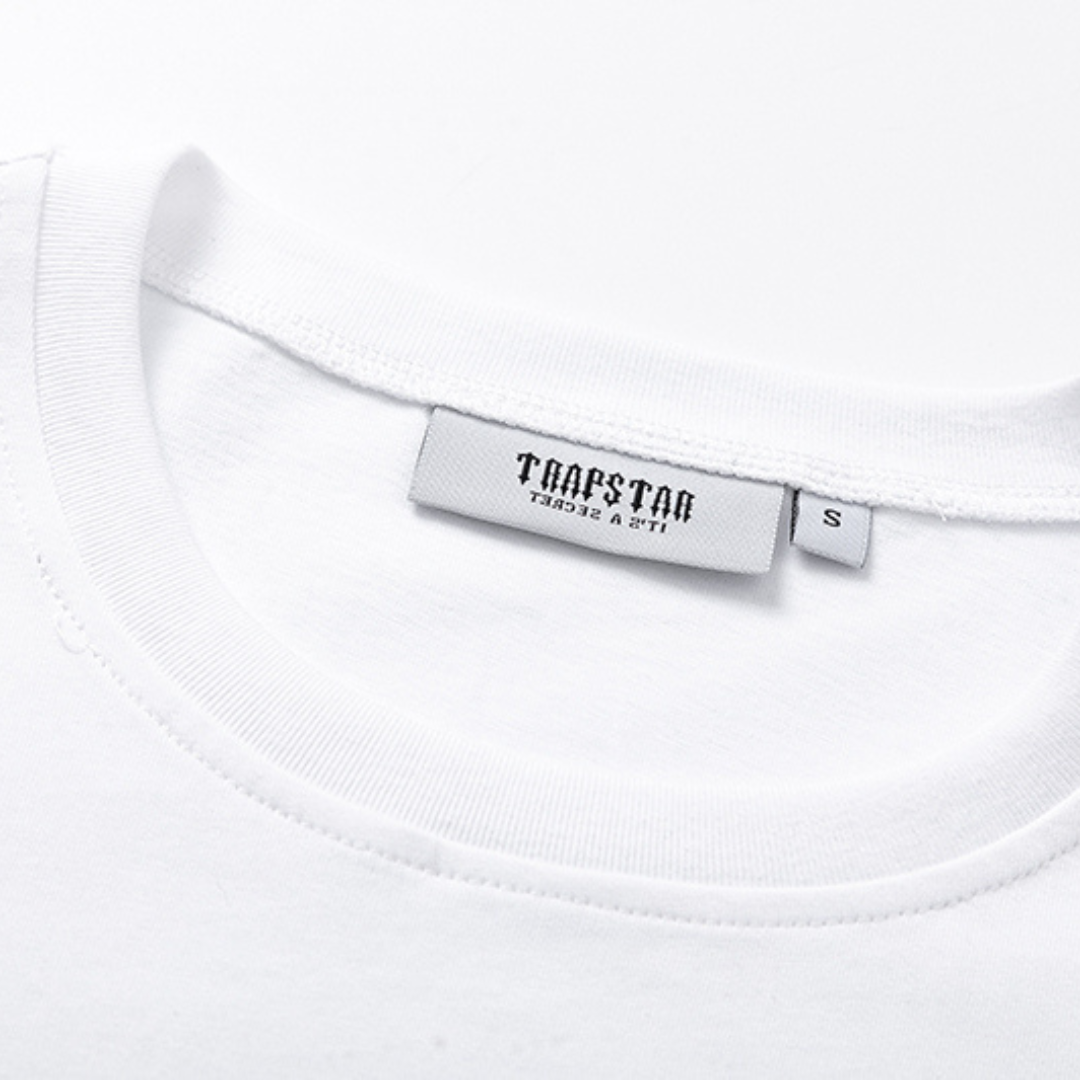 Trapstar Decoded Weißes Kurzes Set – Stylische Streetwear für Herren Sommer