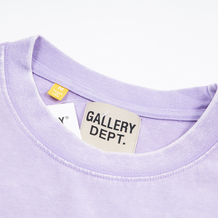 Gallery Dept. Deconstructed Streetwear T-Shirt: Handgemachtes Baumwoll-Shirt im Vintage-Look