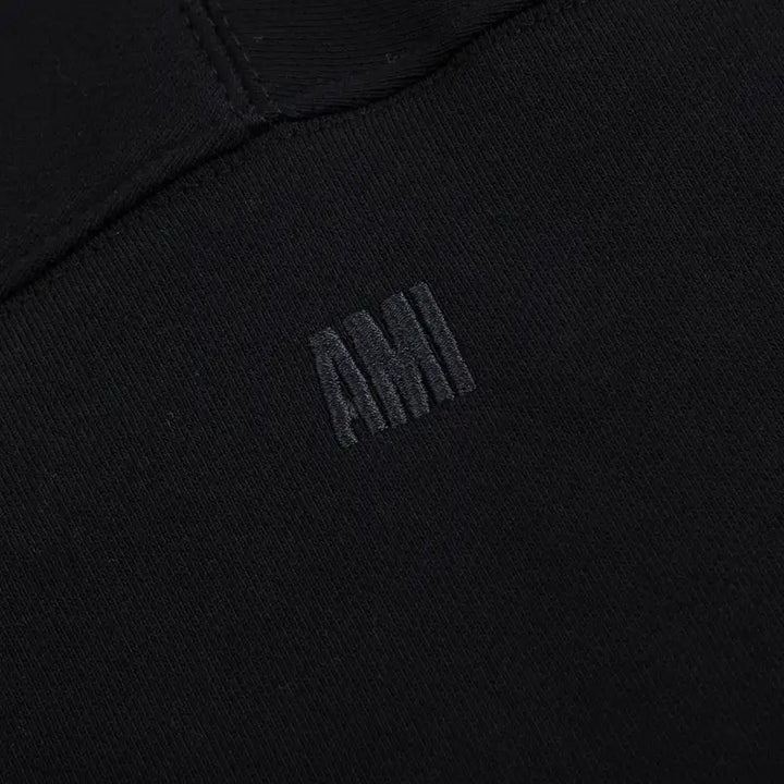 AMI Paris Tracksuit – Eleganter Herren-Trainingsanzug mit Hoodie und Hose