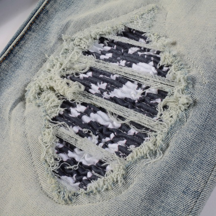 Amiri Gradient Camo Patch Designer Jeans: Einzigartiger Stil, Handgefertigte Details