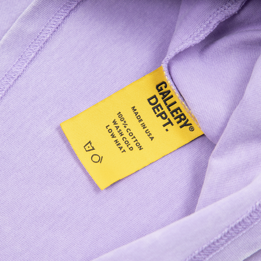 Gallery Dept. Deconstructed Streetwear T-Shirt: Handgemachtes Baumwoll-Shirt im Vintage-Look