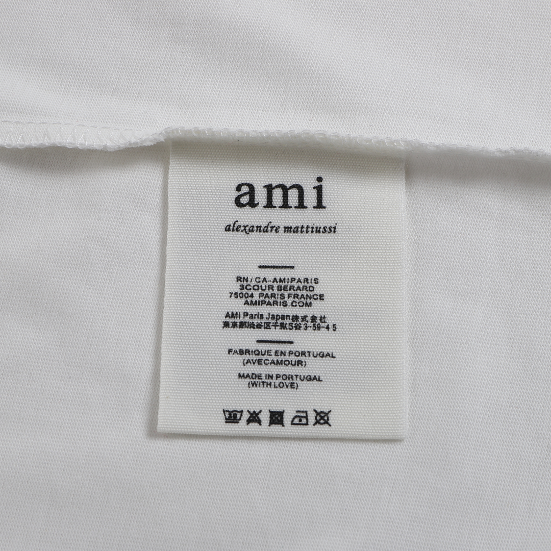 AMI Paris Unisex Baumwoll-T-Shirt mit gesticktem Herz-Logo – Stilvoller Pariser Chic