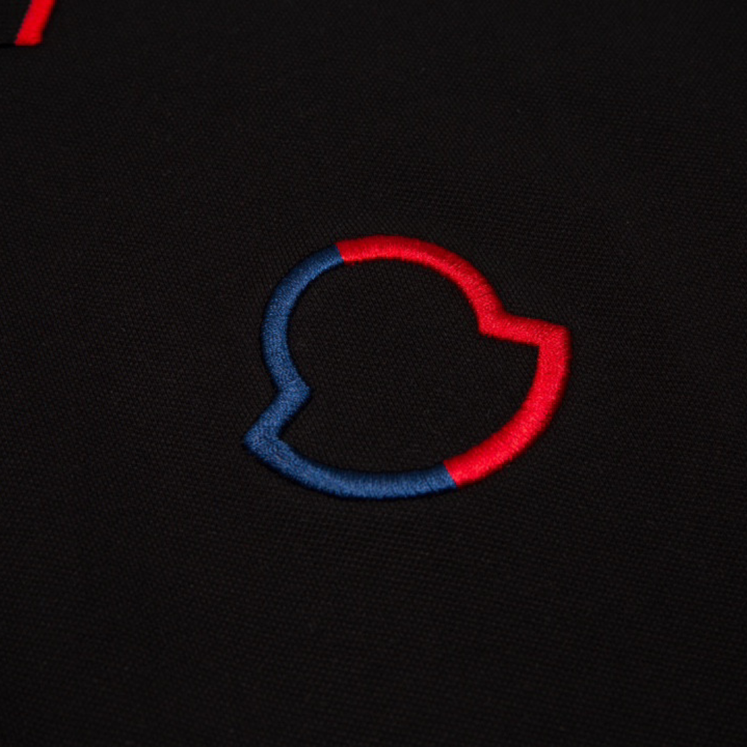 Moncler Luxus Herren Monogramm Polohemd: Stilvolles Baumwoll-T-Shirt für Freizeit