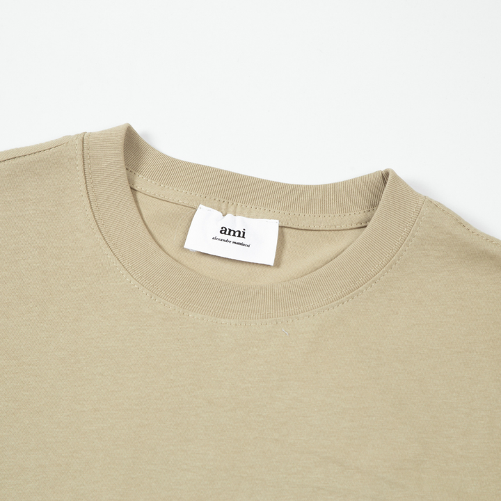 AMI Paris Unisex Baumwoll T-Shirt mit Herz-Logo – Luxuriöser Designer Komfort