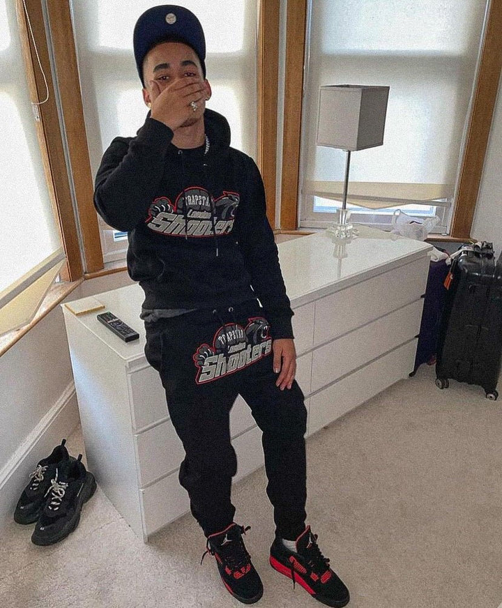 Trapstar London Shooters Schwarz-Roter Trainingsanzug – Exklusiver Streetwear Style