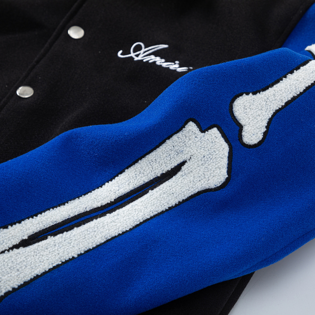 Exklusive Amiri Monogramm Jacke – Luxuriöse Streetwear mit Ikonischem Design