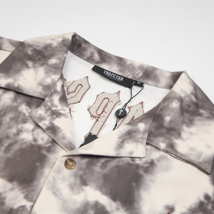 Trapstar Irongate Decoded Streetwear Kurzset – Stylisches Sommer Outfit für Herren