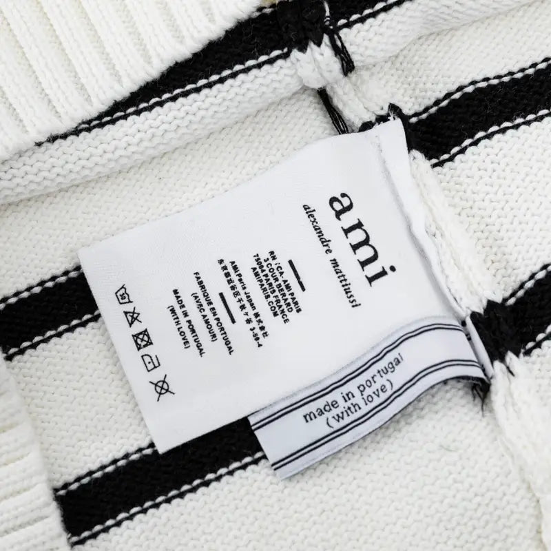 AMI Paris Unisex Baumwollpullover Herz-Logo Komfortabler Stilvoller Luxus Sweater