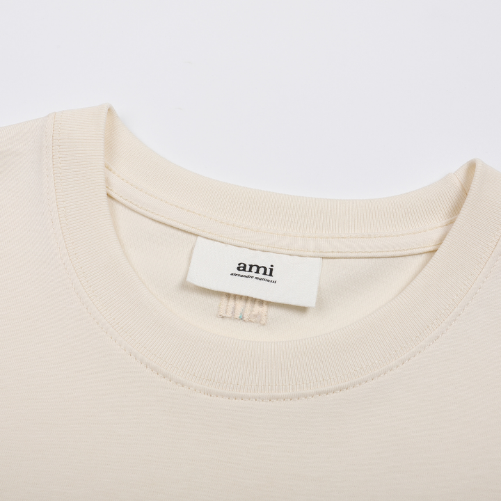 AMI Paris Herz Logo Baumwoll T-Shirt Herren – Klassisch, Bequem, Stilvoll