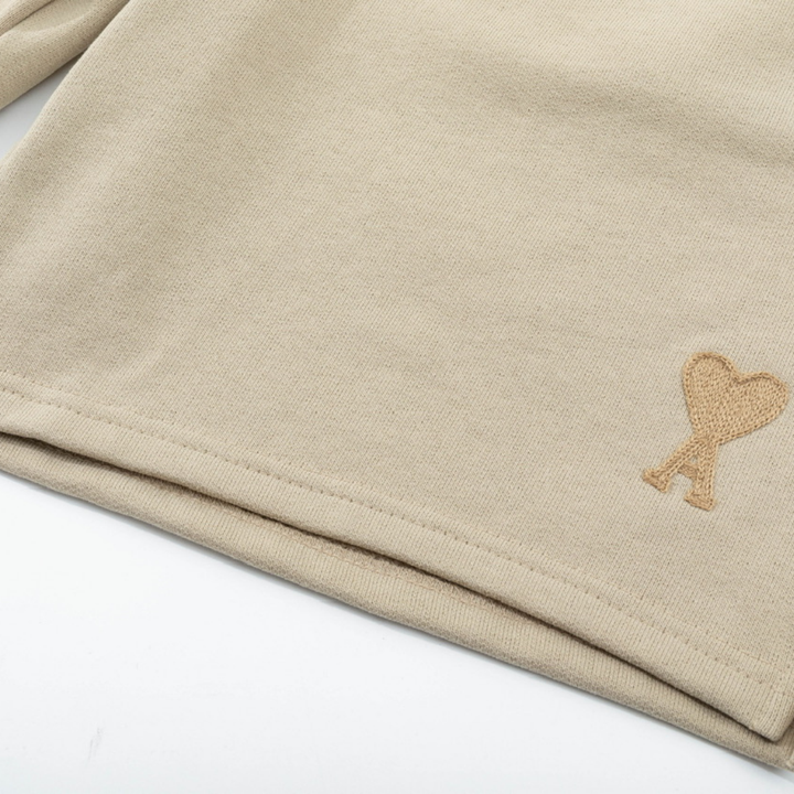 AMI Paris Shorts – Eleganter, Zeitloser Komfort für den stilvollen Sommer