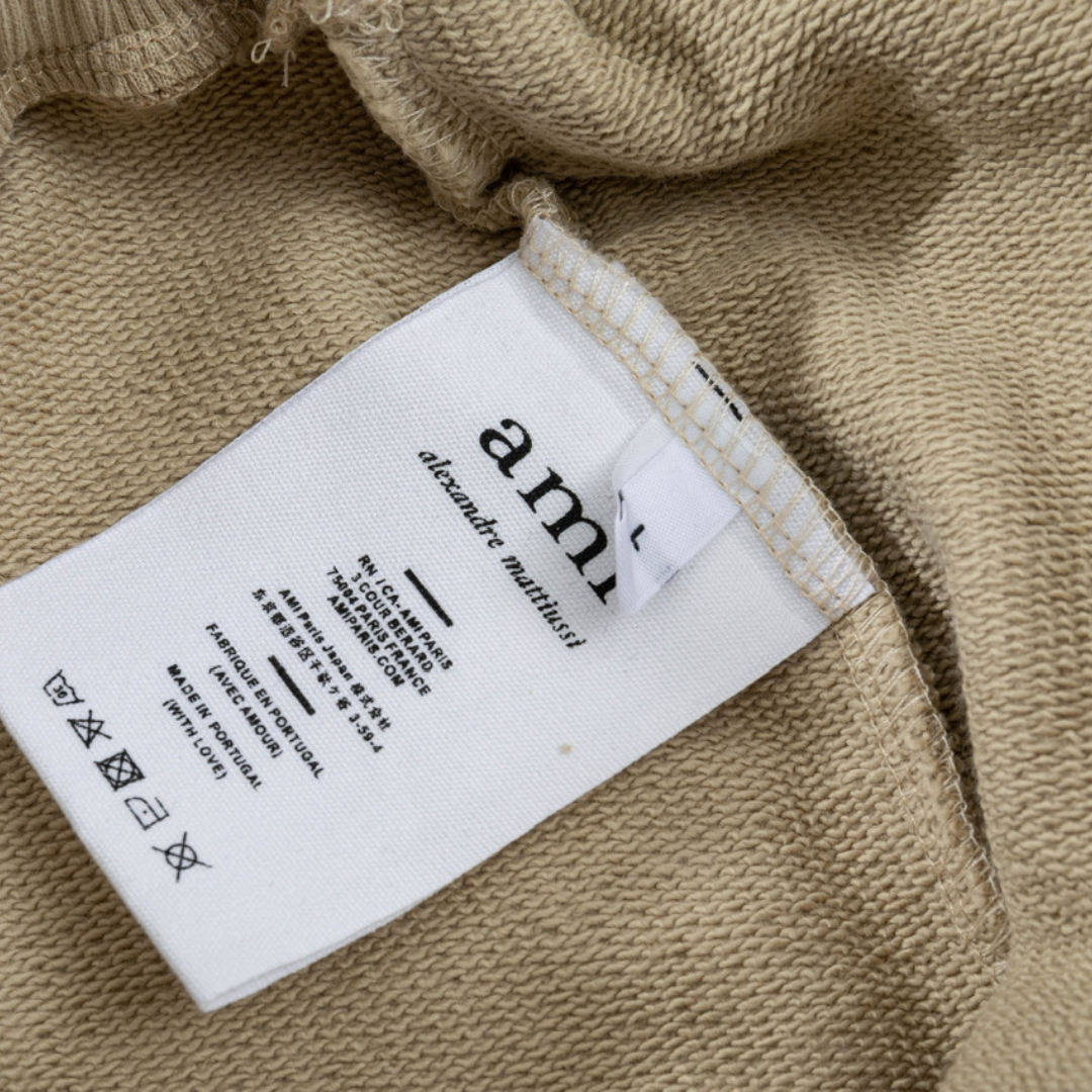 AMI Paris Shorts – Eleganter, Zeitloser Komfort für den stilvollen Sommer