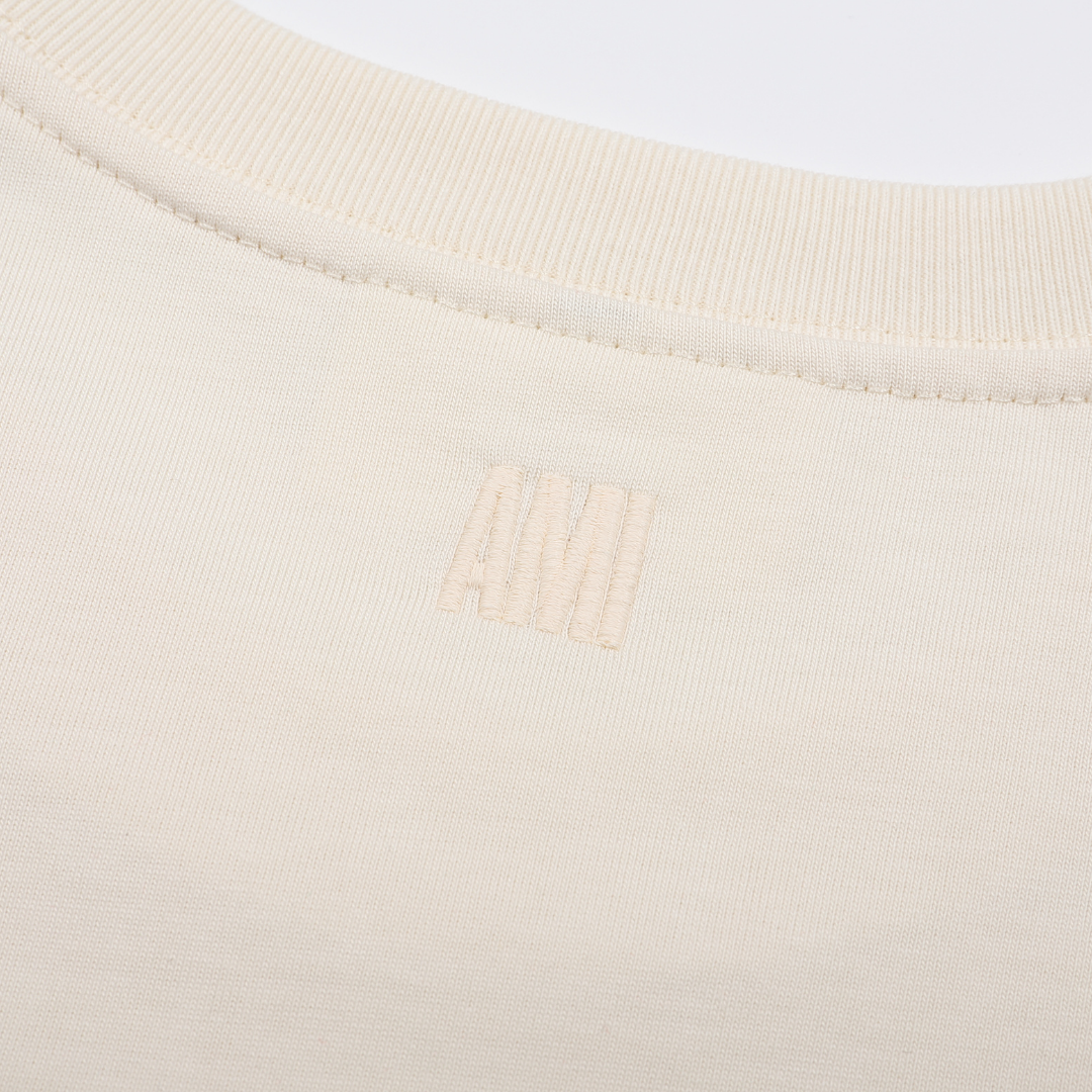 AMI Paris Herz Logo Baumwoll T-Shirt Herren – Klassisch, Bequem, Stilvoll