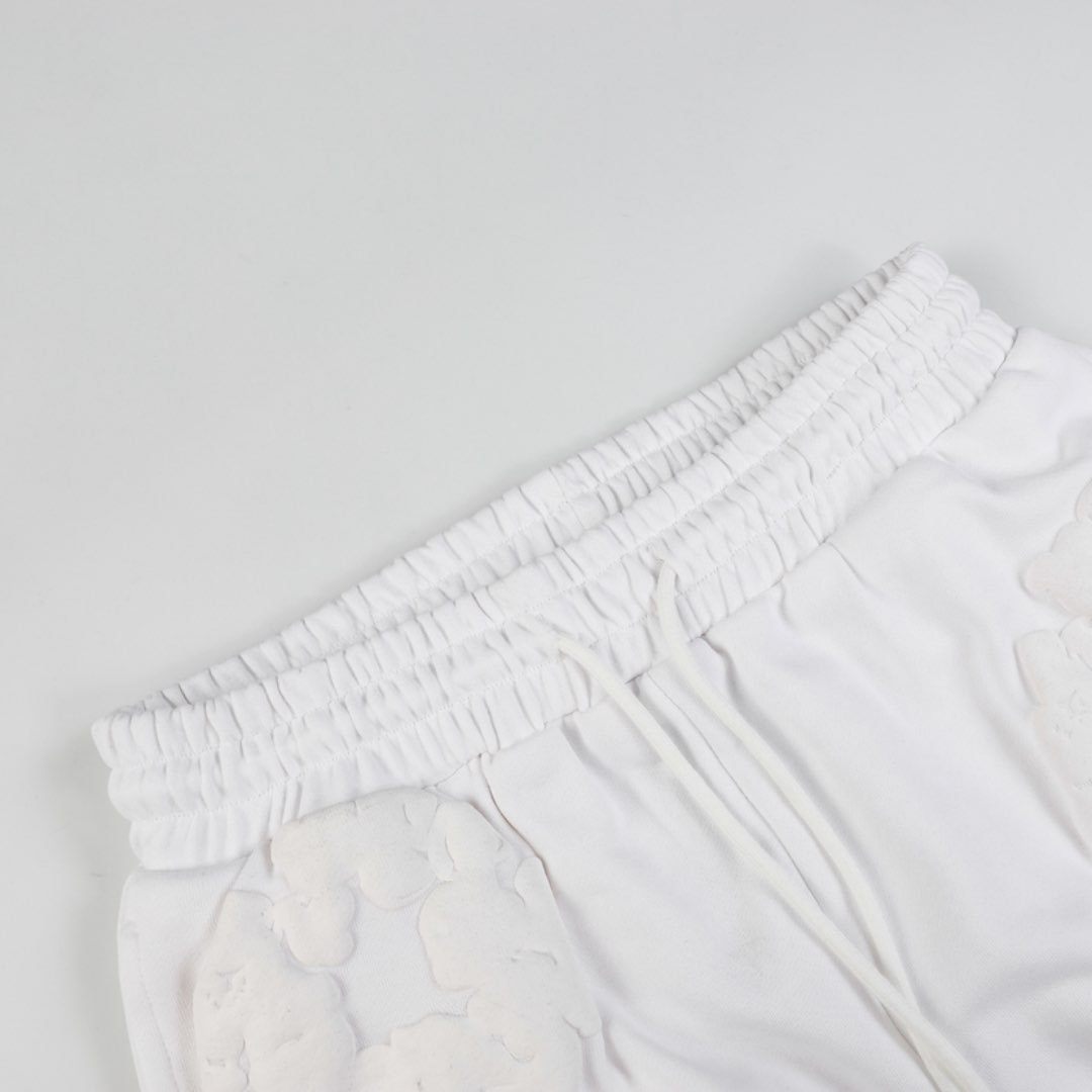 Denim Tears Dreifach Weißes Kurzes Set – Stilvoller Komfort für Herren