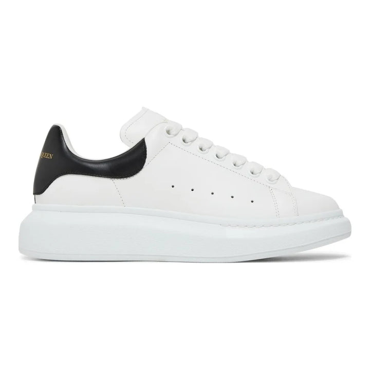 Alexander McQueen Weiß Schwarz Luxus Ledersneaker – Eleganz trifft Streetwear