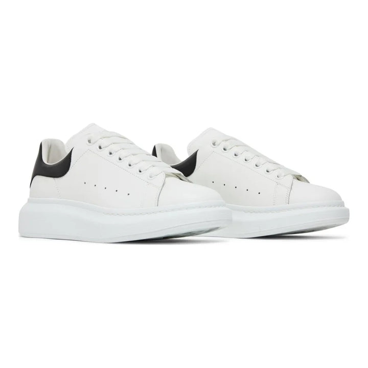Alexander McQueen Weiß Schwarz Luxus Ledersneaker – Eleganz trifft Streetwear