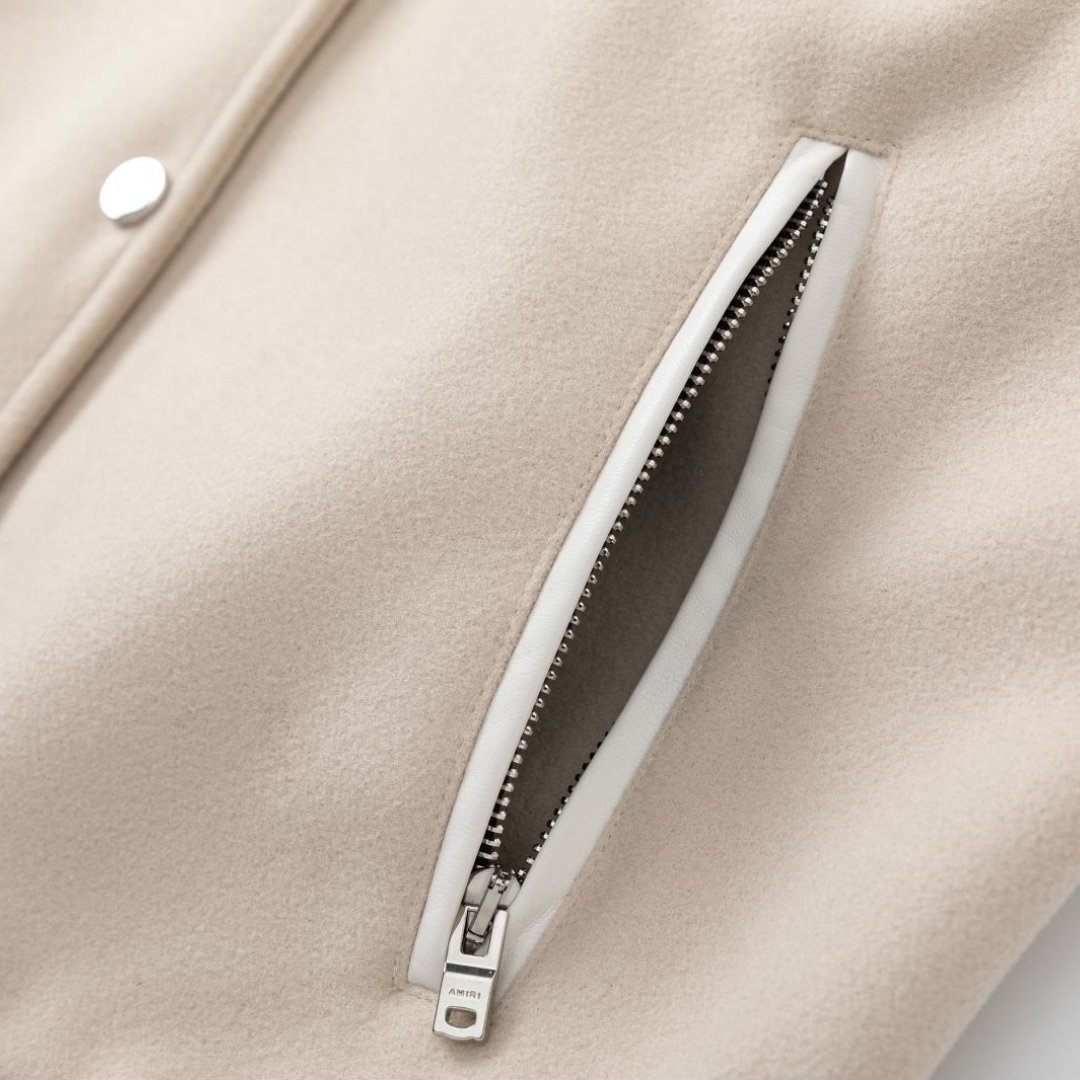 Luxuriöse Amiri Monogramm-Jacke: Stilvolle Designer-Oberbekleidung für Herren
