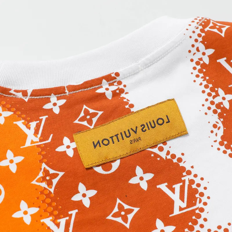 Exklusives Louis Vuitton T-Shirt – Luxuriöses Designer-Oberteil für stilvolle Auftritte