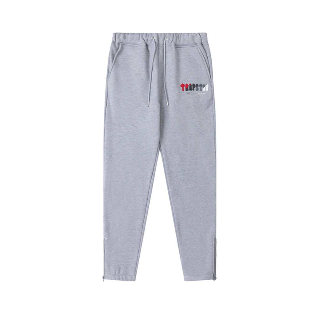 Trapstar Decoded Grauer Trainingsanzug – Stilvoller Streetwear Freizeitanzug mit Logo