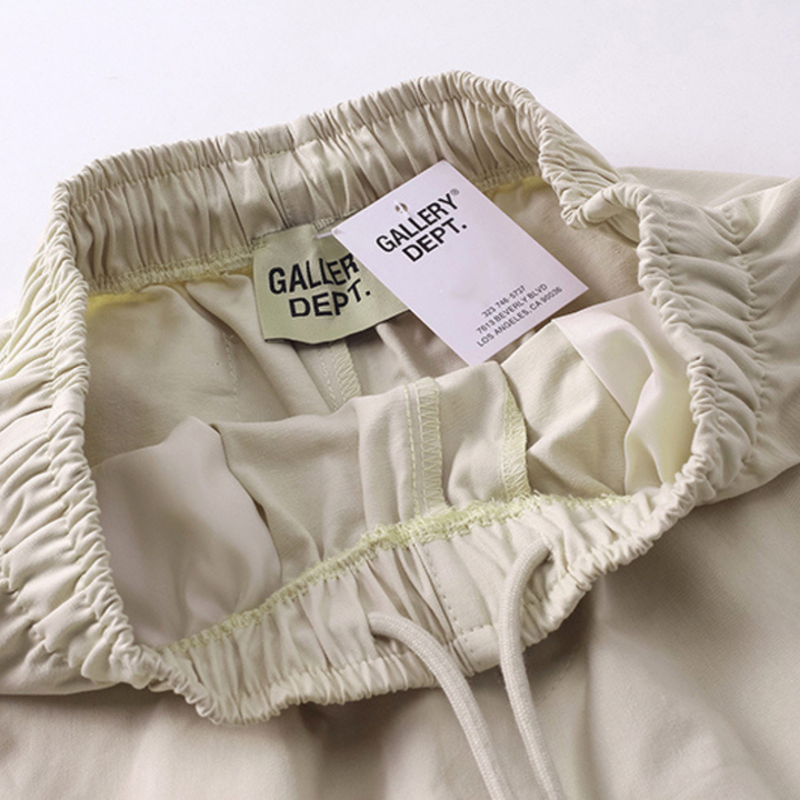 Gallery Dept. Luxuriöses Streetwear Shorts Set – Handgefertigt, Oversized, Einzigartig
