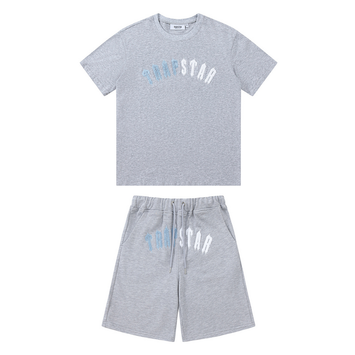 Trapstar Irongate Arch Chenille Shorts Set Grau - Luxuriöser Streetwear Freizeitanzug