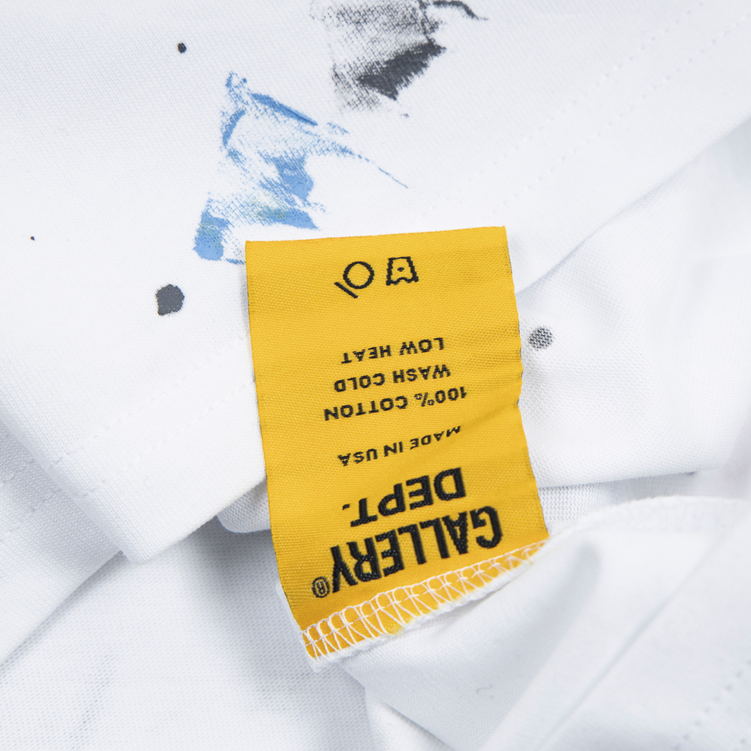 Exklusives Gallery Dept. Streetwear T-Shirt: Lässig, Künstlerisch, Deconstructed Design für Herren