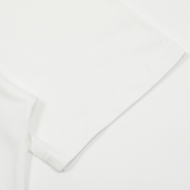 AMI Paris Unisex T-Shirt aus Baumwolle mit Herzlogo – Luxuriöses Designer Basic