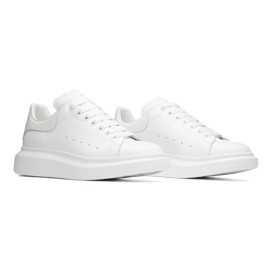 Alexander McQueen Weiße Luxus-Sneaker Damen: Stilvolle Oversized Plateausohle Design