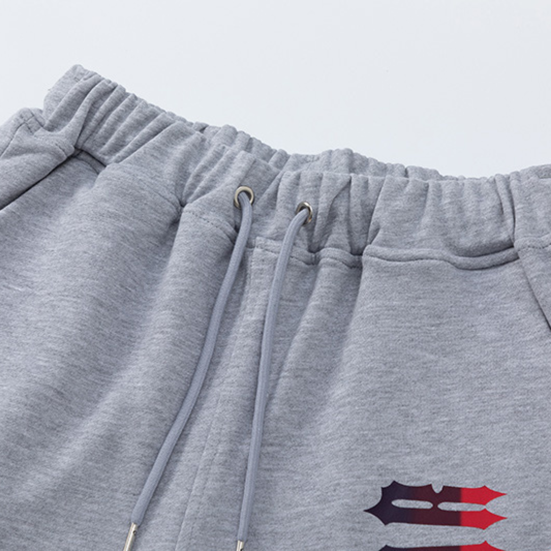 Trapstar Decoded Kurzset Weiß-Rot: Stylisches Streetwear-Outfit für Herren