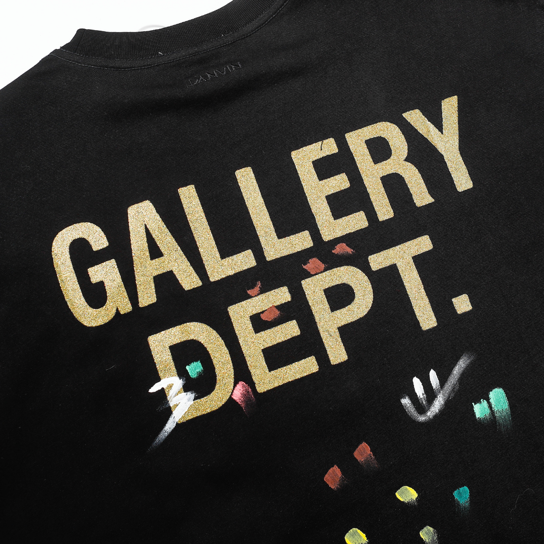 LNVN x Gallery Dept. Handbemaltes Streetwear T-Shirt: Künstlerisches Oversize Design aus Baumwolle