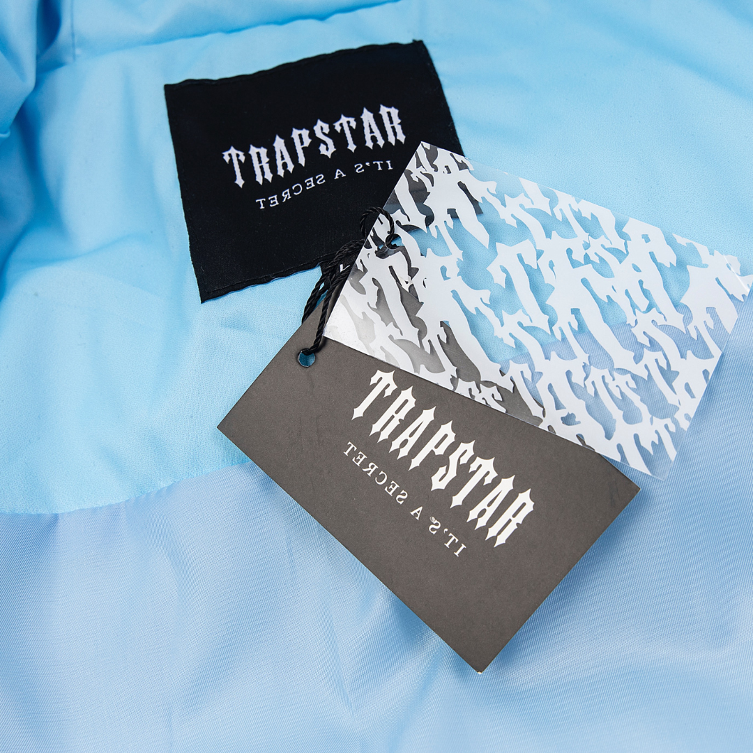 Trapstar Irongate Sky Secret Jacke – Exklusive Urban Streetwear Daunenjacke Schwarz