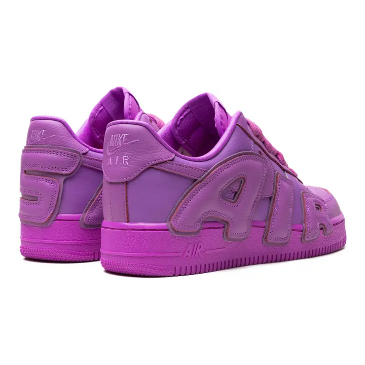 Nike Cactus Plant Flea Market Fuchsia Air Force 1 Sneaker mit auffälligem Branding