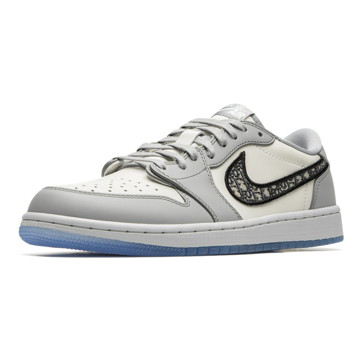 Exklusiver Air Jordan 1 Low Dior Sneaker: Luxuriöses Design, Premium Leder, Sammlerstück