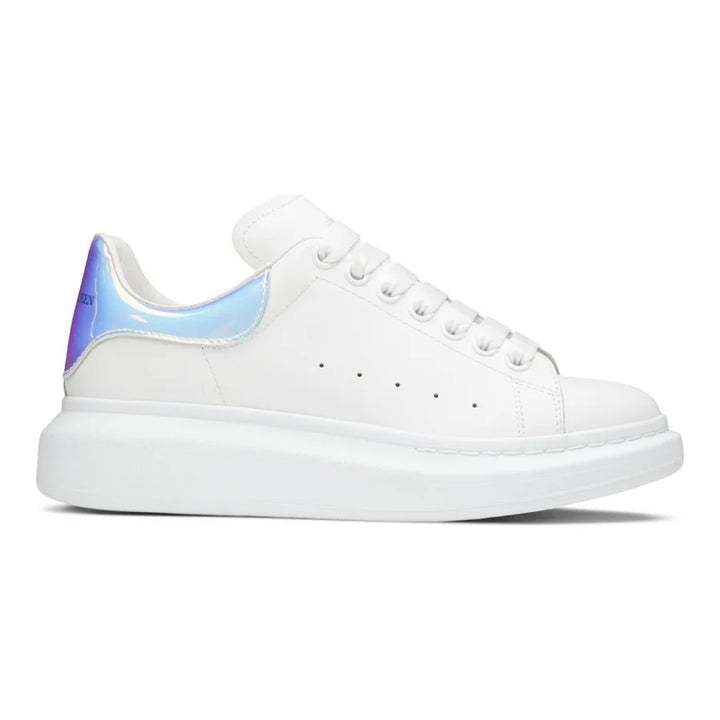 Alexander McQueen Schillernde Schwarz-Weiß Sneaker – Luxuriöser Streetwear-Stil
